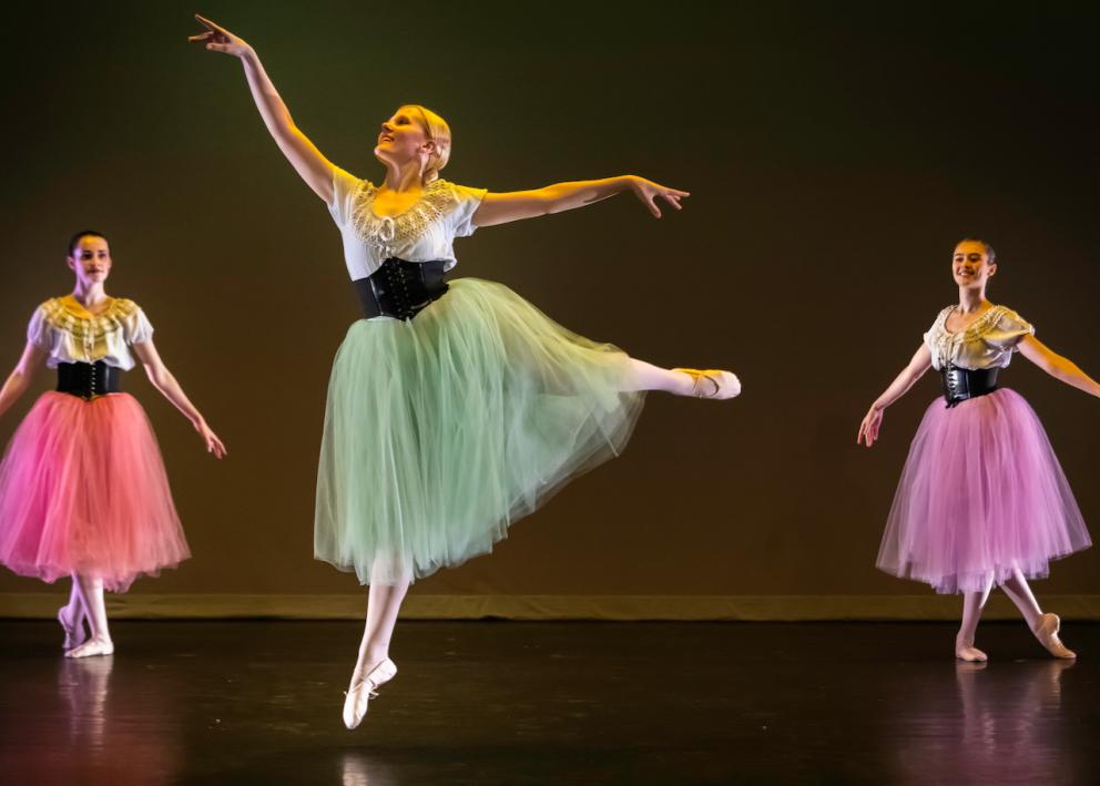 Dancers perform in "One Theme, Four Times"