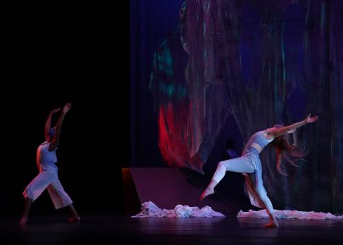 Dancers perform in "Currents"
